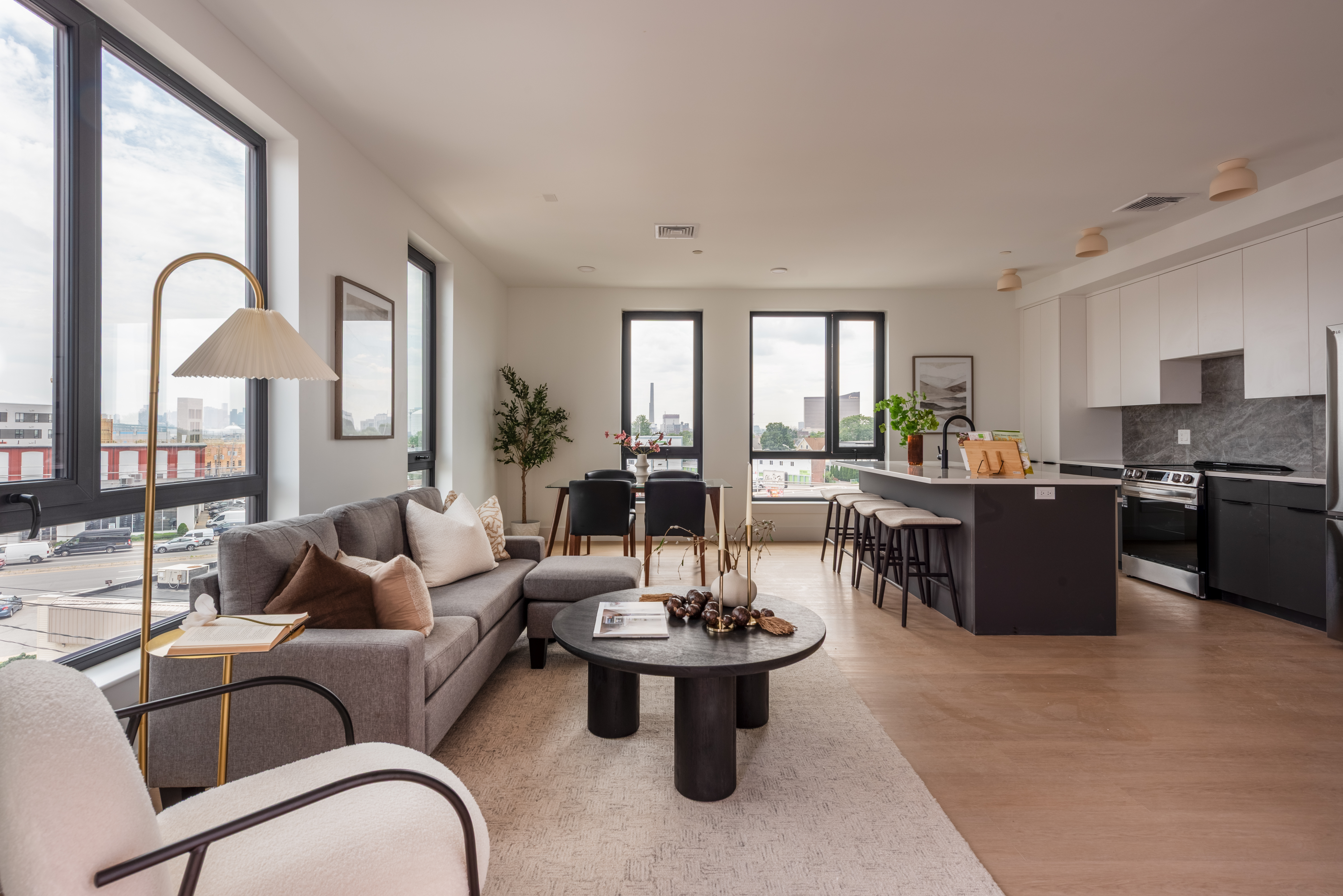 535 2nd St 13