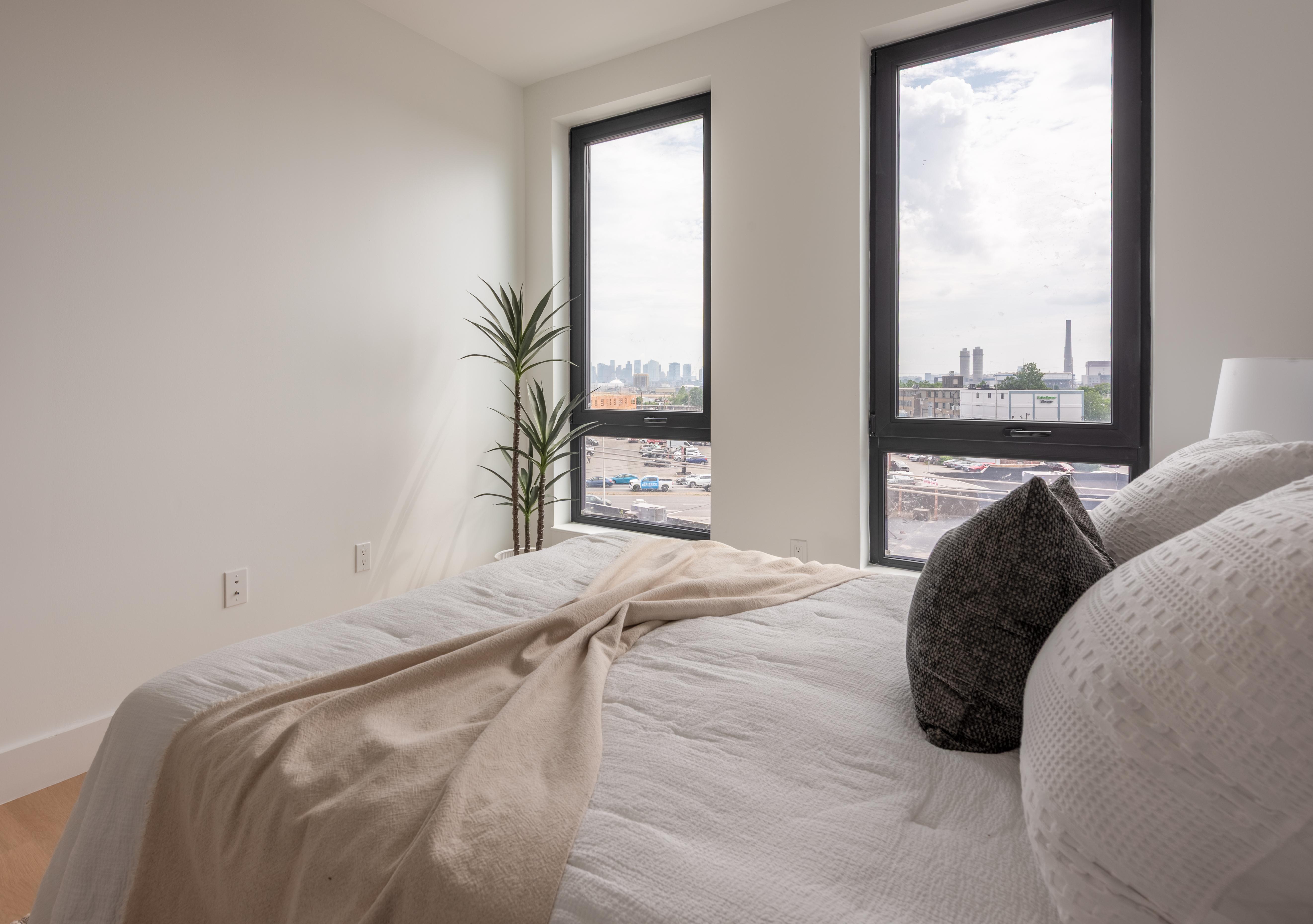 535 2nd St 6